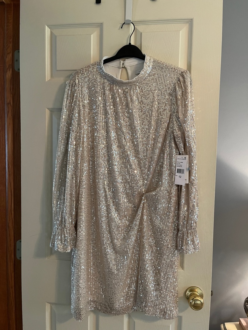 julia jordan Champagne Sequin Long Sleeve Dress